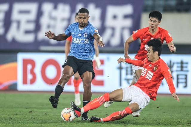 张本美和横扫国乒其他选手，为何面对孙颖莎仅得一胜？