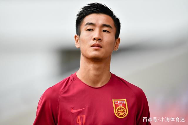 李荣浩调侃井柏然，演唱会互动引发热议